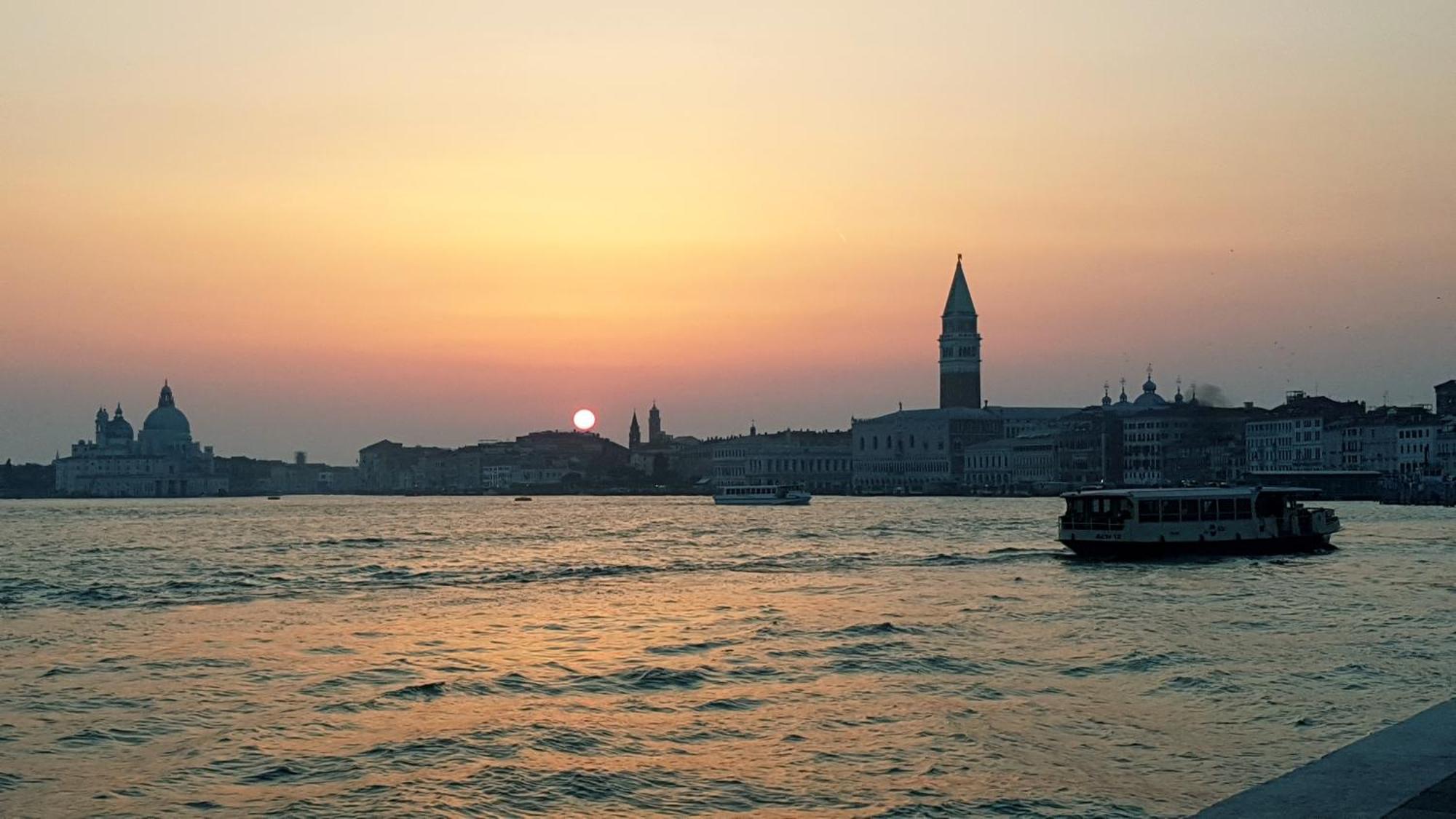 Large Top 3 Rooms Flat Central Rialto Venise Chambre photo